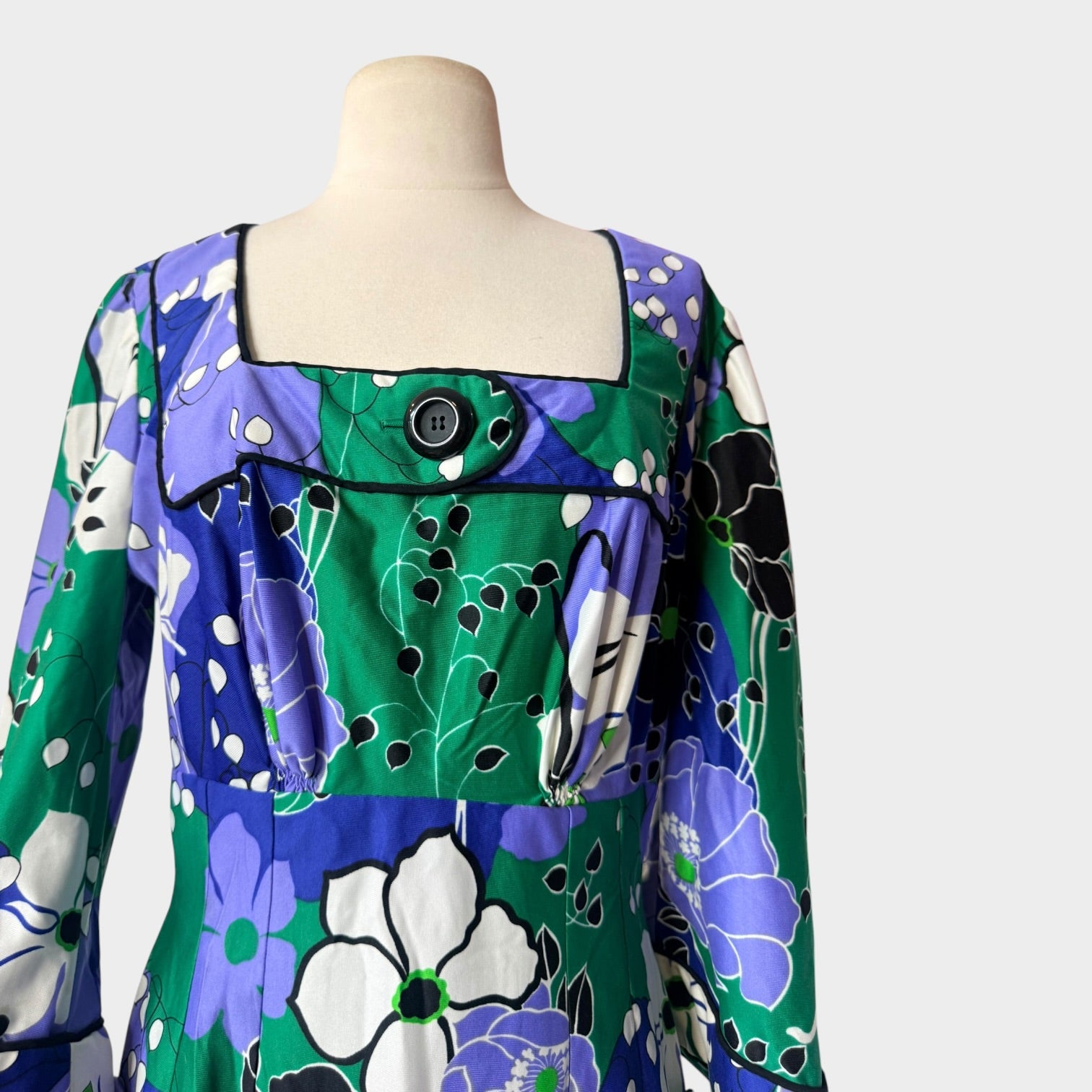 Vintage 1970s Mod Floral Maxi Dress | Bold Graphic Print with Novelty Buttons & Patch Pockets