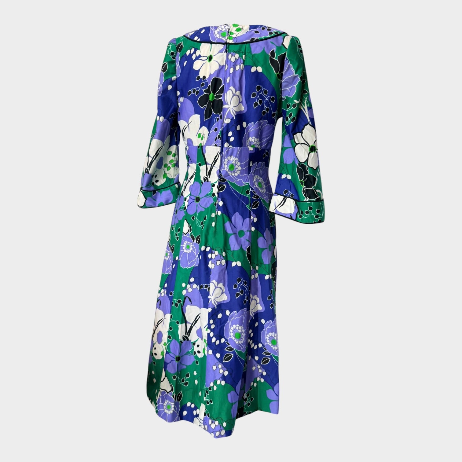 Vintage 1970s Mod Floral Maxi Dress | Bold Graphic Print with Novelty Buttons & Patch Pockets