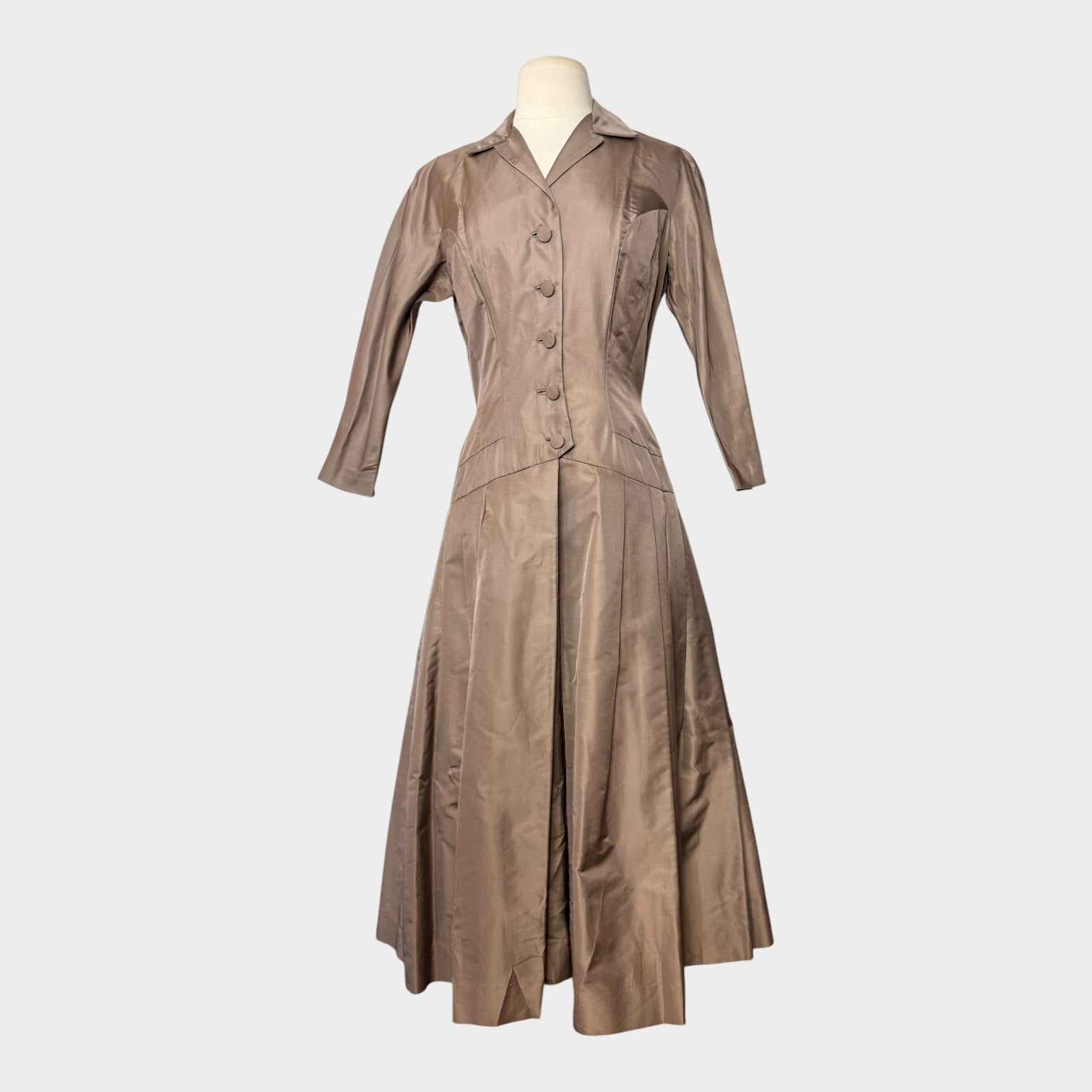 1940s Champagne Taffeta Cocktail Dress | New Look Fit & Flare Party Dress with Covered Buttons