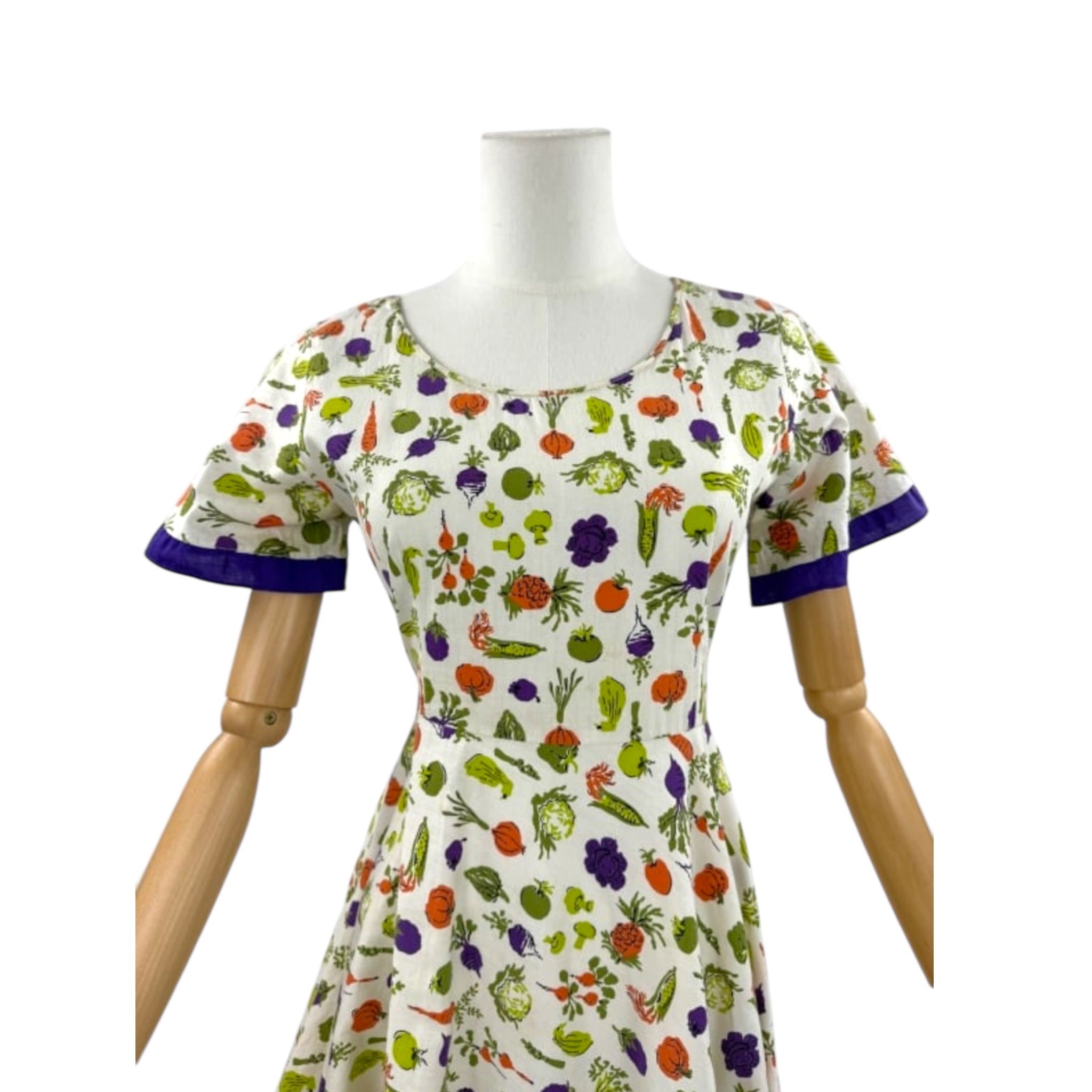 Vintage 1940s Cotton Vegetable Print Short Sleeve Sundress