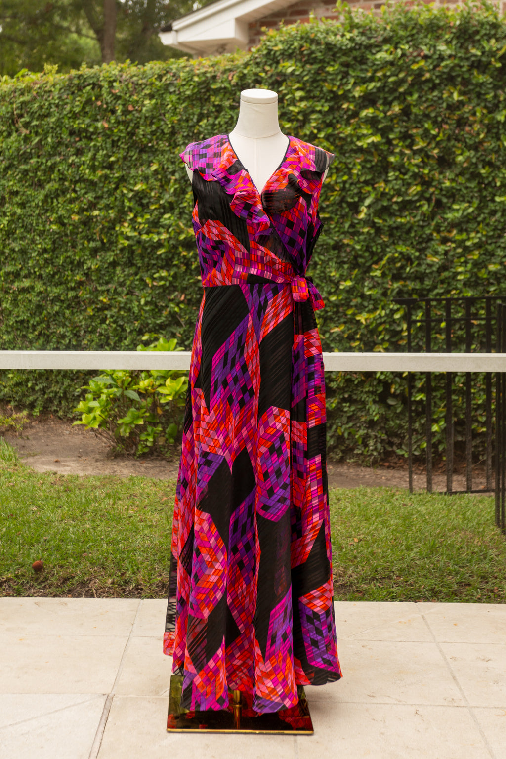 Vintage Geometric Print Chiffon Maxi Dress