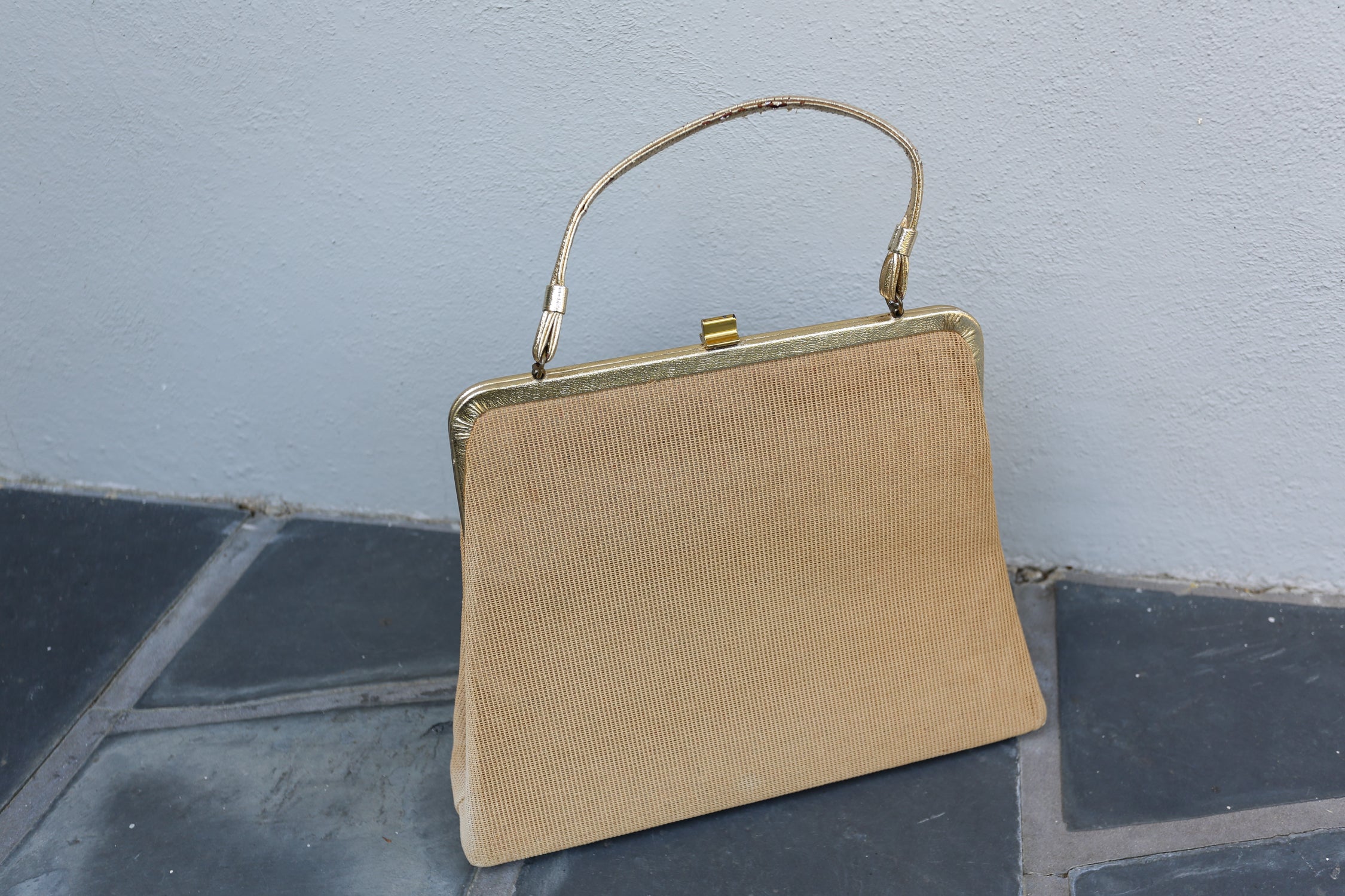 Vintage 1960s Soure New York Needlepoint Bag
